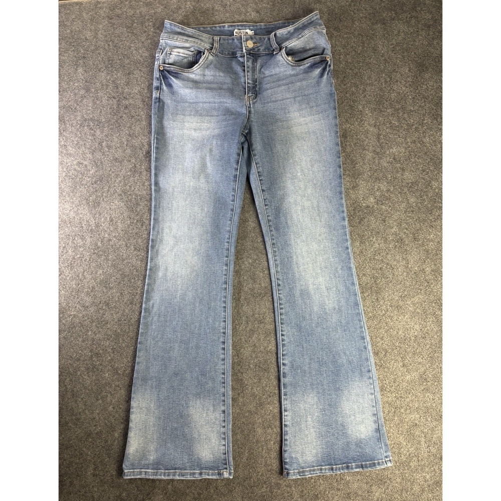 Women's Refuge Denim Austin Low Rise Flare Jeans Size 9 Stretch Light Was